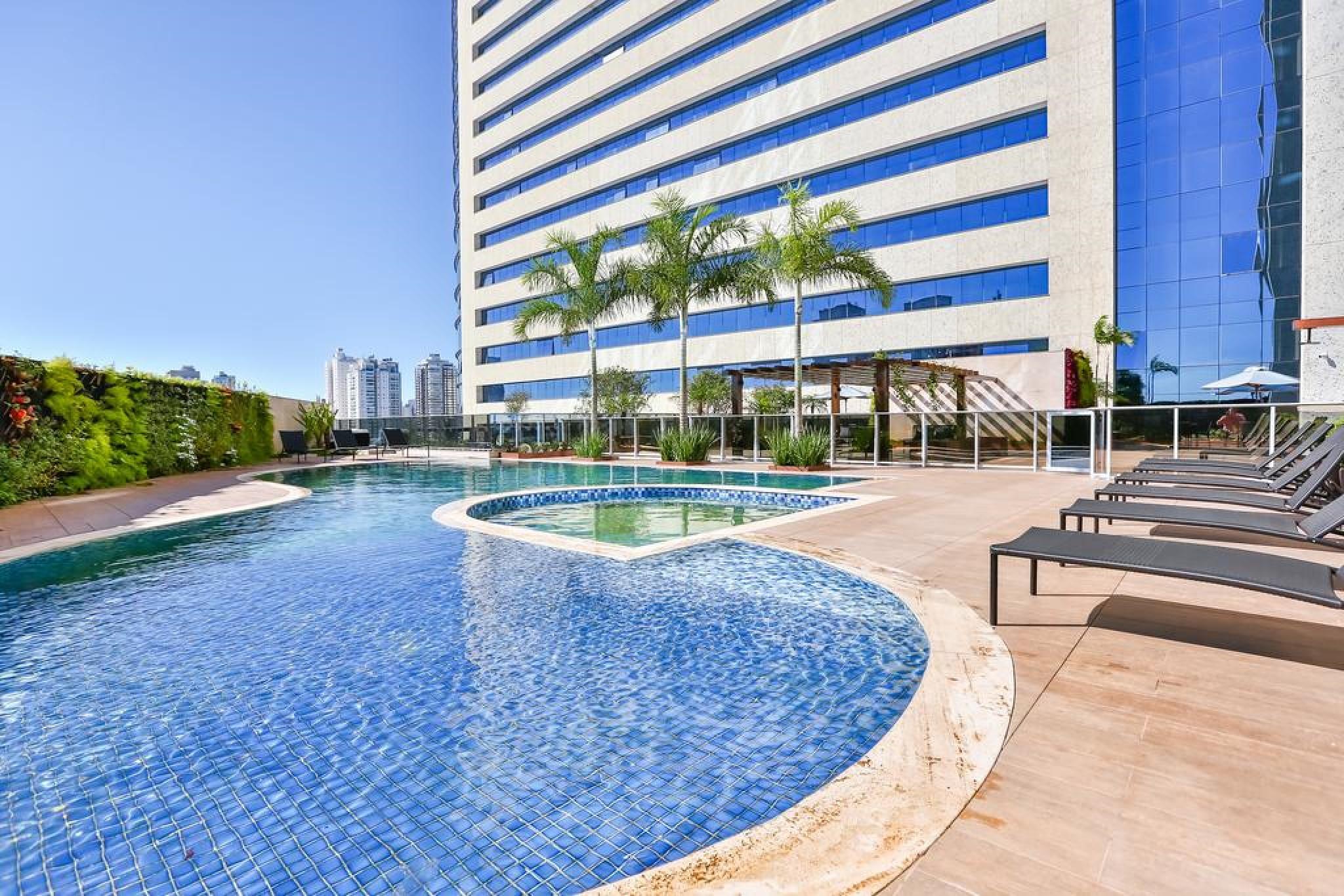 Transamerica Collection Goiania Exterior photo The pool at the hotel